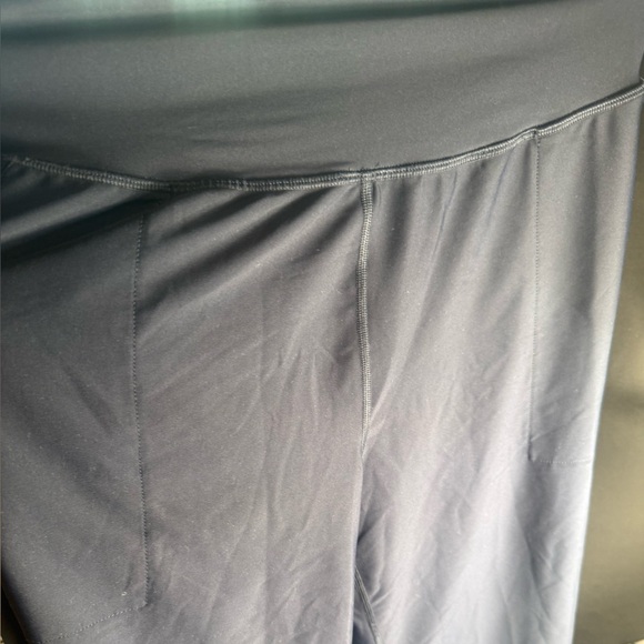 Old Navy Active Navy Blue Elevate Leggings - Picture 1 of 6
